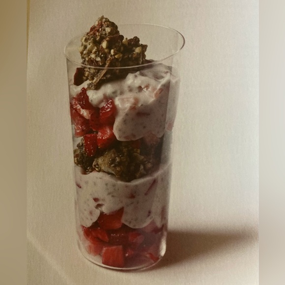 Organic Avenue Raw Vegan Cookbook - Picture 2 of 6